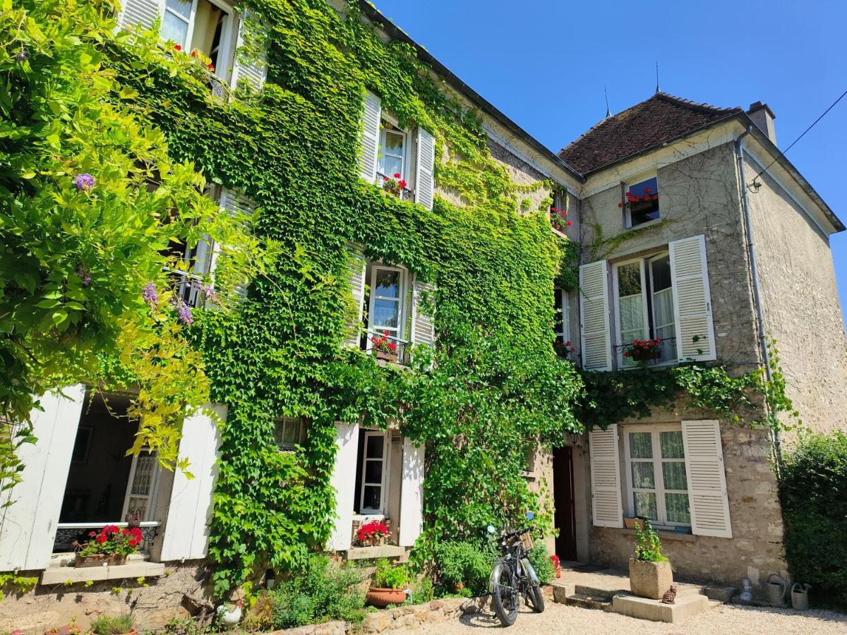 Bed and Breakfast Le Grand Barrois Crecy-la-Chapelle Exteriér fotografie